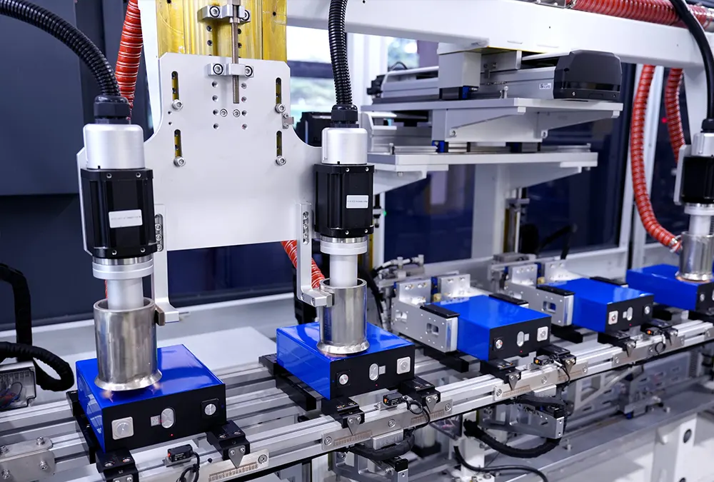 ： Automated quality control and cell sorting on a wholesale LiFePO4 battery assembly line.